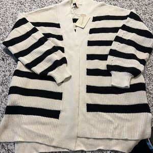 NWT universal thread cardigan